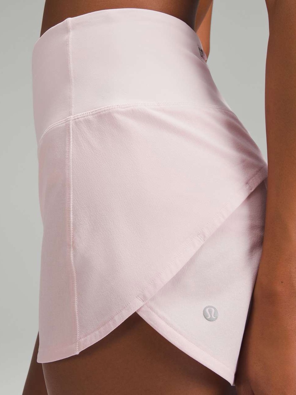EUC lululemon athletica Light Pink Asymmetrical Athletic Skort Sz 4